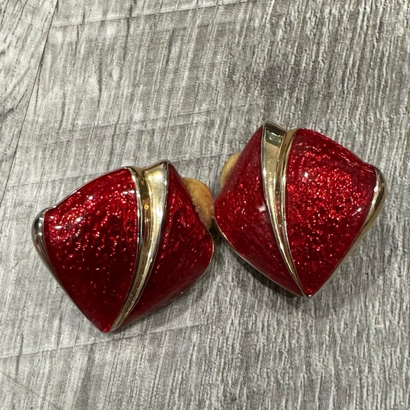 La Rouge Jewelry - Chic Red and Gold Women's Earrings